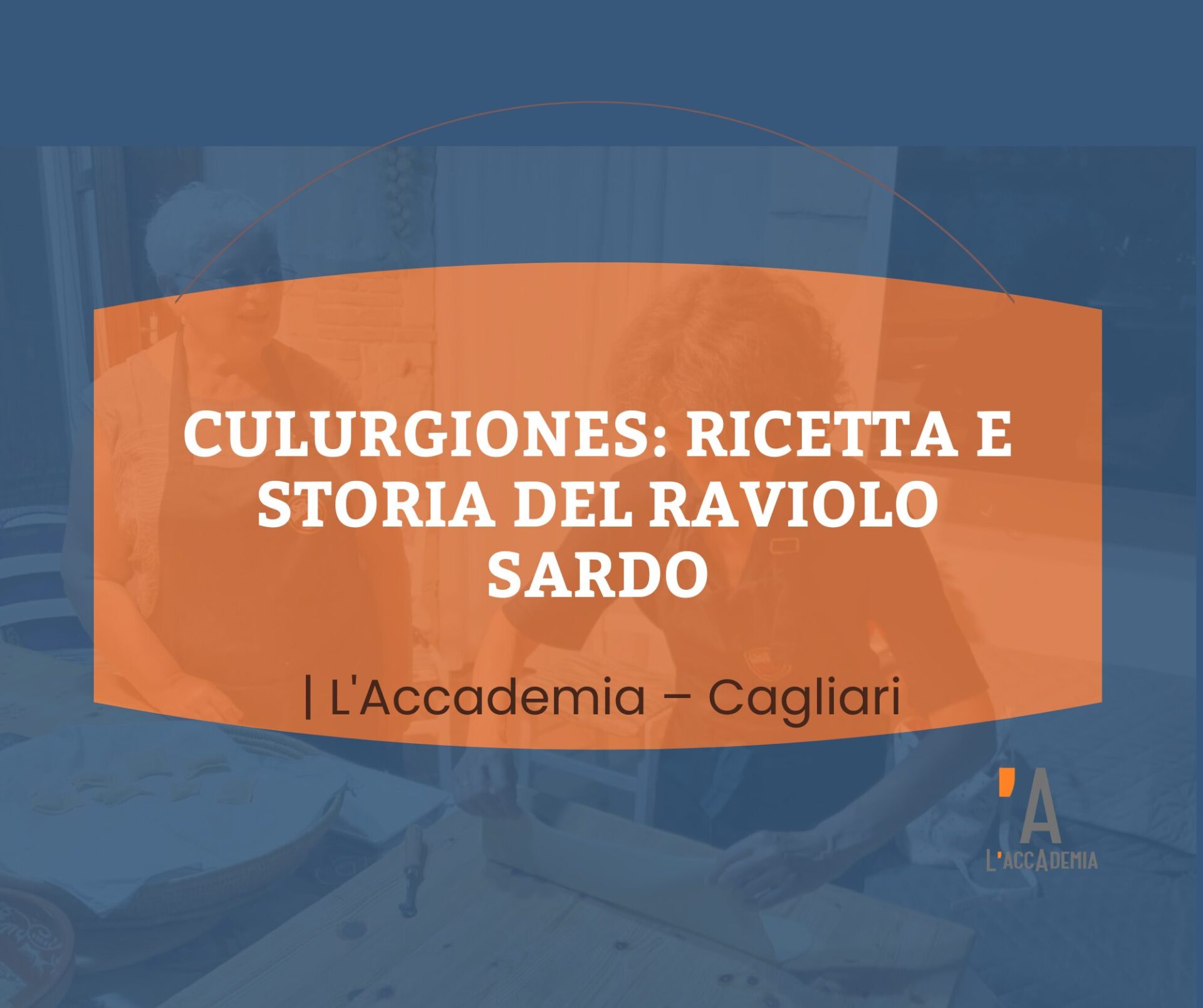 culurgiones sardi fatti a mano con chiusura a spiga su un tagliere di legno